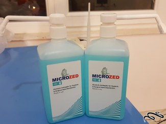 تصویر محلول الکلی ضدعفونی کننده دست Microzed 