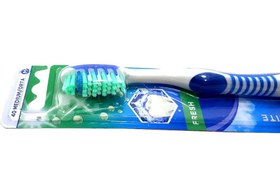 تصویر مسواک اورال-بی مدل Advantage 3D white Fresh با برس متوسط ا Oral-B Advantage 3D White Fresh Medium Toothbrush Oral-B Advantage 3D White Fresh Medium Toothbrush