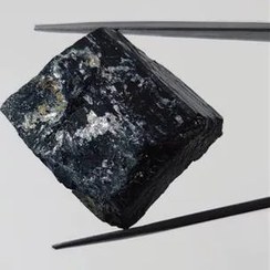 تصویر راف سنگ تورمالین سیاه ( شورلیت ) معدنی 