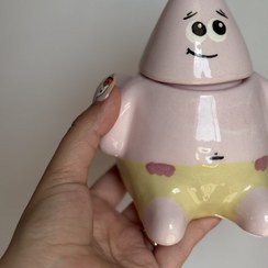 تصویر پاتریک صورتی کمرنگ 