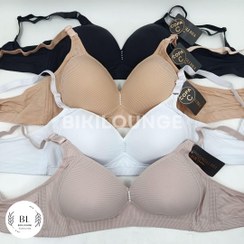 تصویر سوتین اسفنجی لایه نازک مناسب استفاده روزانه 