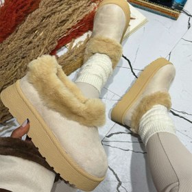 تصویر بوت خزدار زنانه UGG 