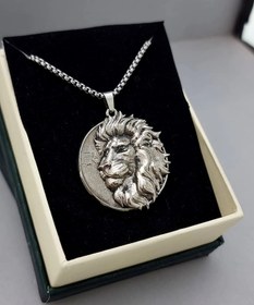 تصویر گردنبند رخ شیر 