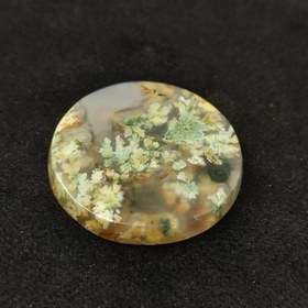 تصویر نگین عقیق شجر هفت رنگ گرد طبیعی 