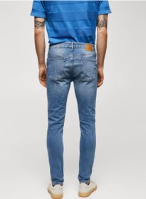 تصویر جین‌های تنگ با رنگ شستشوی متوسط برند mango man Mid Wash Skinny Fit Jeans