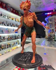 تصویر فیگور کلیکر از سری بازی The Last Of Us :The Clicker 