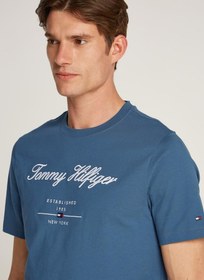 تصویر تی‌شرت یقه گرد لوگو برند Tommy Hilfiger Logo Crew Neck T-Shirt