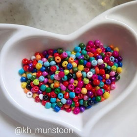 تصویر منجوق درشت رنگی 