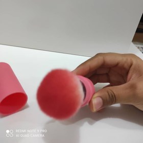 تصویر براش رژگونه تپل رنگی 