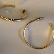 تصویر گوشواره استیل گرد با طرح شیار 