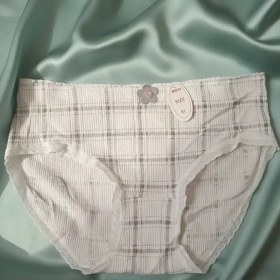 تصویر شورت نخی عروسکی 