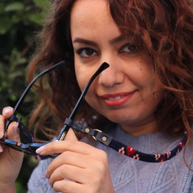 تصویر بند عینک گلیمی کاشی 