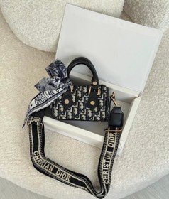 تصویر کیف دخترانه کد ۱۴۳ 