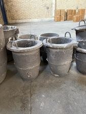 تصویر بوته چدنی 200 لبه دار 