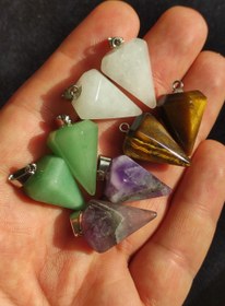 تصویر آویز مخروط سنگی - چشم ببر 