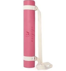 تصویر کیف مت سفید یوگا با الگوی گورخر رنگ آویز در حال حرکت Nui Yoga 