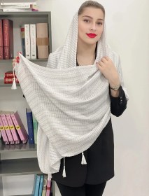 تصویر شال پلیسه آرورا با لمه‌های درخشان 