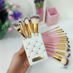 تصویر ست براش ۱۲ عددی بی اچ کازمتیکس با استند مکعبی صورتی 