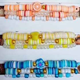 تصویر ست سه تایی دستبند مهره ای فیمو با تم میوه ای و گلدار 