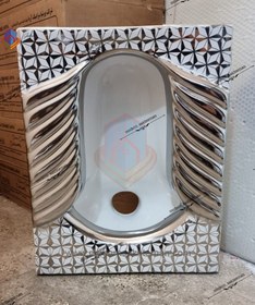تصویر کاسه توالت زمینی لوکس سفيد کروم کد M_117 