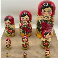 تصویر ماتروشکا چوبی روسی 