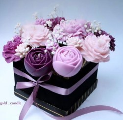 تصویر باکس شمع گل یاسی و‌بنفش 