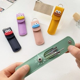 تصویر گوش پاکن عروسکی 