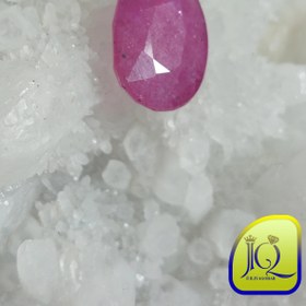 تصویر نگین یاقوت سرخ 