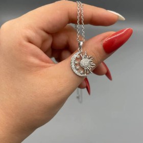 تصویر گردنبند استیل طرح ماه، خورشید و ستاره 