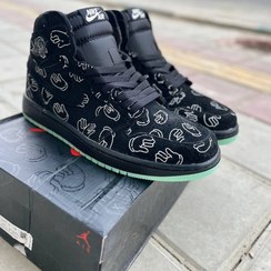 تصویر کتونی نایک ایر جردن 1 رترو کاز سایز ۴۰ تا ۴۵ Jordan 1 Retro Kaws - سایز ۴ Jordan kaws