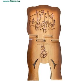 تصویر رحل قرآن چوبی طرح اسماء مناسب قرآن در اندازه‌های مختلف 
