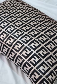 تصویر روبالشی فندی 