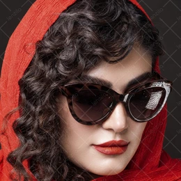 عینک آفتابی زنانه مدل ۶۸۶ـ۵۶۶