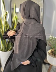 تصویر روسری پلیسه نخی قواره ۱۳۰ 