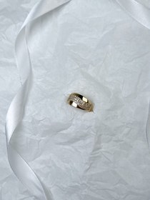 تصویر انگشتر طلایی 