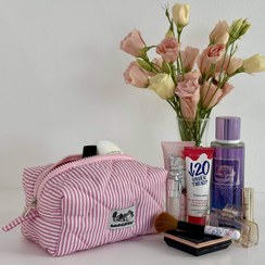 تصویر کیف آرایشی راه راه 