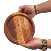 تصویر پیش دستی چوبی گرد کهن پیکره 