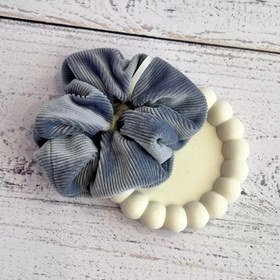 تصویر کش مخمل اسکرانچی ابی نفتی کم حال وارداتی و با کیفیت 