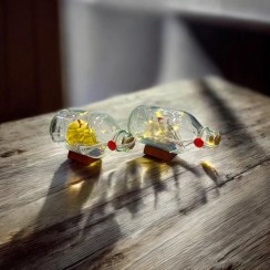 تصویر دکوری کشتی داخل بطری ۱۵ سانتی‌متری LEDدار 