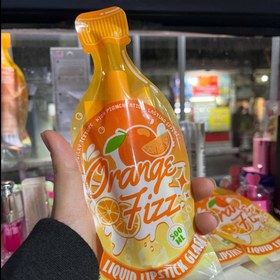 تصویر شانسی ارایشی رژ لب 