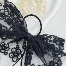 تصویر کش پاپیونی 1008103 