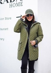 تصویر کاپشن زنانه کلاهدار سلنا جنس مموری سایز ۳۸ تا ۴۸ 