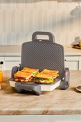 تصویر ساندویچ‌ساز / توستر کاراجا karaca 