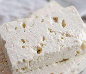 تصویر پنیر سنتی سوپر لیقوان خالص گوسفندی پرچرب دوساله 