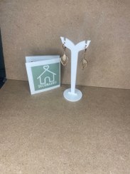 تصویر استند گوشواره پلکسی کد 2 سفید 