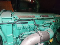 تصویر دیزل ژنراتور کامینز QSX – توان ۵۵۰ کاوا 