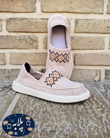 تصویر گیوه مدل شماره دوزی بلوچی - کرم / 38 giveh_zanane