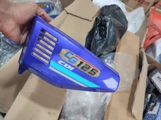 تصویر قاب بغل اصلی کویر موتور مناسب کاربراتور و انژکتور آبی آسمانی 