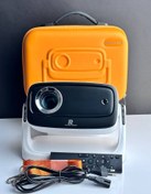 تصویر ویدیو پروژکتور ROCK-POW مدل C10 همراه با کیف قابل حمل 