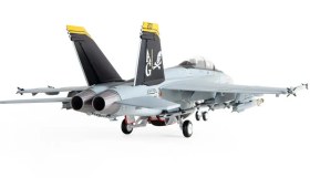 تصویر ماکت هواپیما اف 18 سوپر هورنت نیروی دریایی آمریکا | JC Wings 1:72 F/A-18F Super Hornet Jolly Rogers 